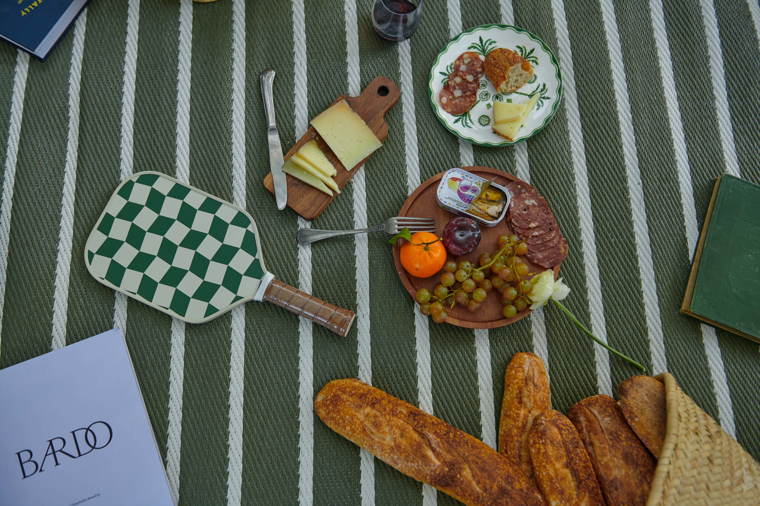 A Bardo picnic on the grounds of Forsyth Park in Savanah